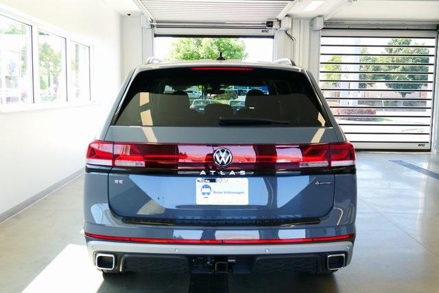 new 2025 Volkswagen Atlas car, priced at $47,676