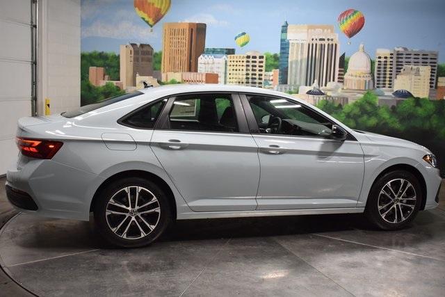 new 2025 Volkswagen Jetta car, priced at $25,251