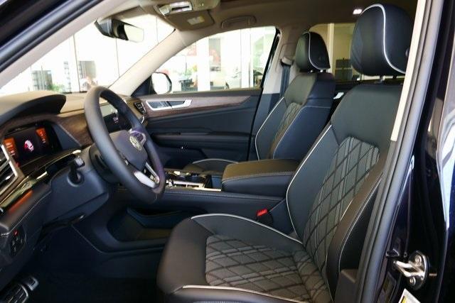 new 2025 Volkswagen Atlas car, priced at $56,939