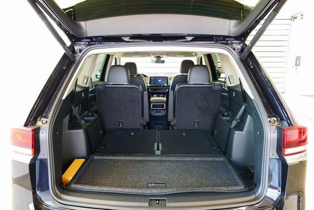 new 2025 Volkswagen Atlas car, priced at $56,939