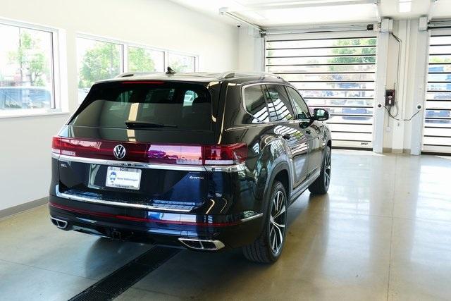 new 2025 Volkswagen Atlas car, priced at $56,939