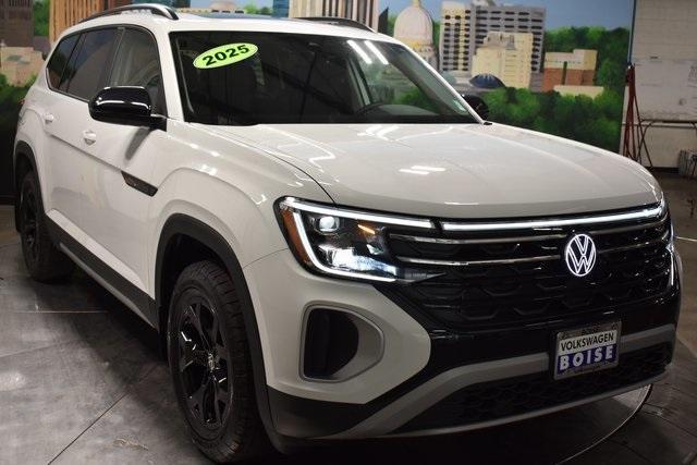 new 2025 Volkswagen Atlas car, priced at $49,756