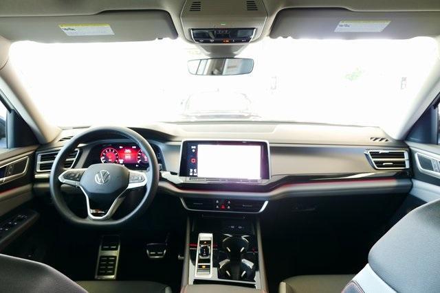 new 2025 Volkswagen Atlas car, priced at $49,059