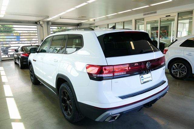 new 2025 Volkswagen Atlas car, priced at $49,059