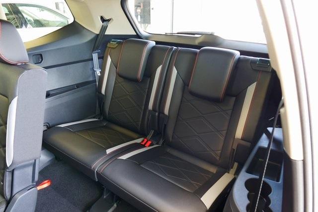 new 2025 Volkswagen Atlas car, priced at $49,059