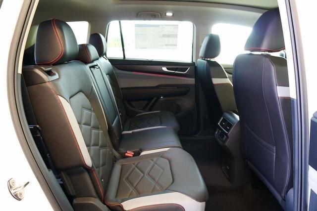 new 2025 Volkswagen Atlas car, priced at $49,059