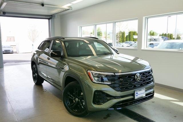new 2025 Volkswagen Atlas Cross Sport car, priced at $52,006