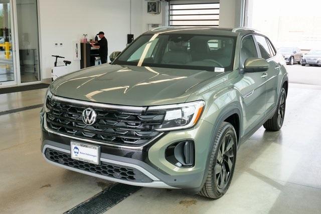 new 2025 Volkswagen Atlas Cross Sport car, priced at $47,451