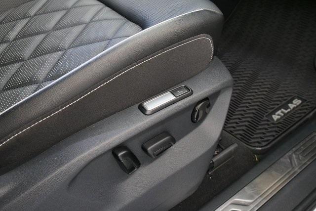 used 2025 Volkswagen Atlas car, priced at $45,999