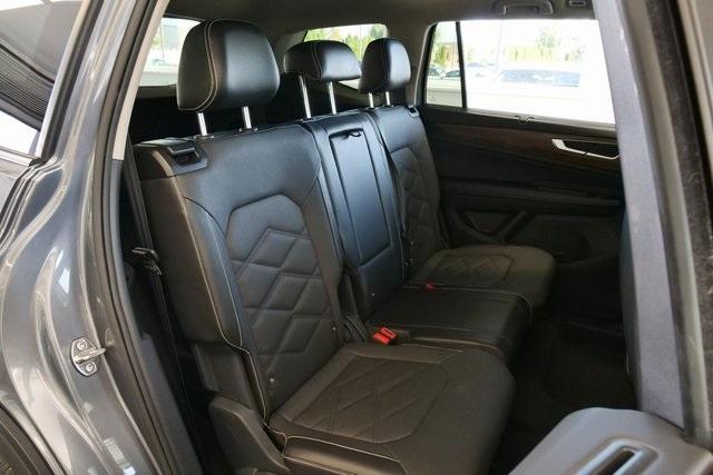 used 2024 Volkswagen Atlas car, priced at $30,999