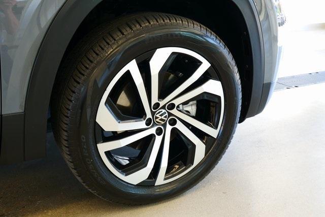 used 2023 Volkswagen Atlas Cross Sport car, priced at $31,499