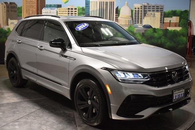 new 2024 Volkswagen Tiguan car, priced at $34,814