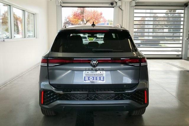 new 2025 Volkswagen Tiguan car, priced at $37,717