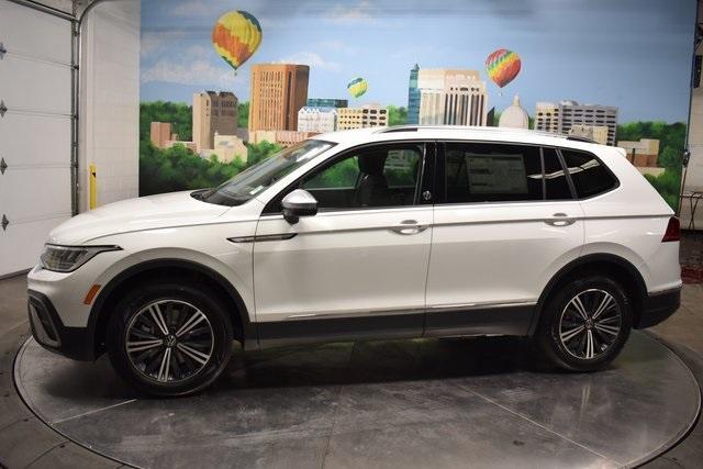 new 2024 Volkswagen Tiguan car, priced at $33,124