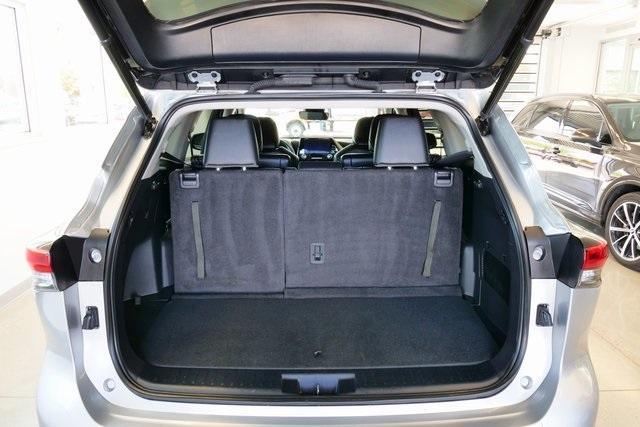 used 2023 Toyota Highlander car, priced at $38,499