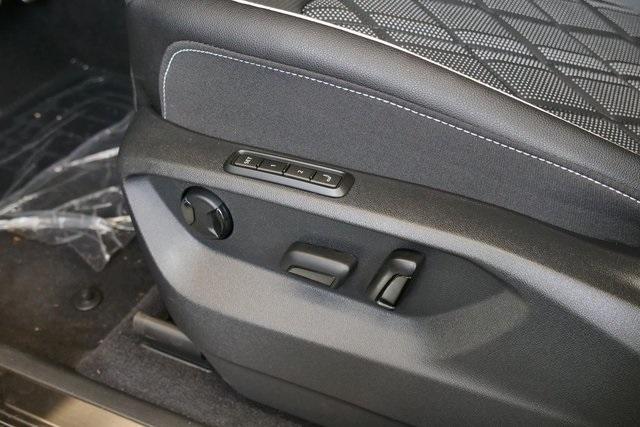 new 2026 Volkswagen Atlas car, priced at $57,421