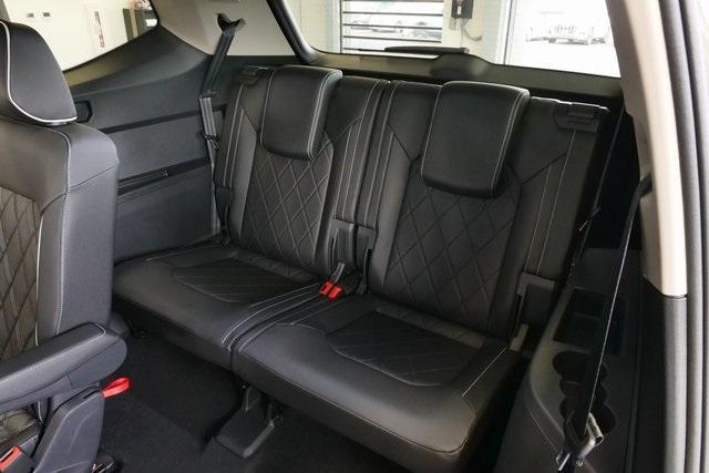 new 2026 Volkswagen Atlas car, priced at $57,421