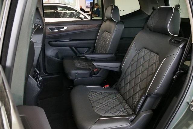 new 2026 Volkswagen Atlas car, priced at $57,421