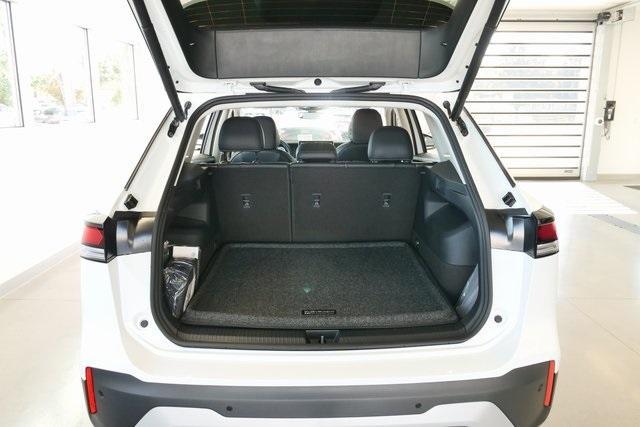 new 2025 Volkswagen Tiguan car, priced at $35,225