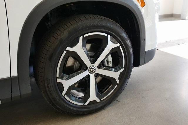 new 2025 Volkswagen Tiguan car, priced at $35,225