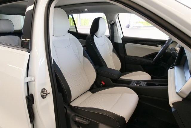 new 2025 Volkswagen Tiguan car, priced at $35,225