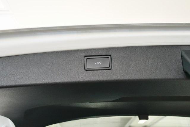 new 2025 Volkswagen Tiguan car, priced at $35,225