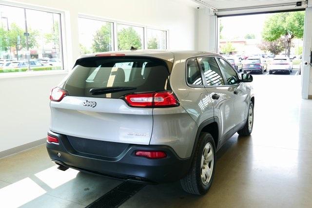 used 2015 Jeep Cherokee car, priced at $5,478