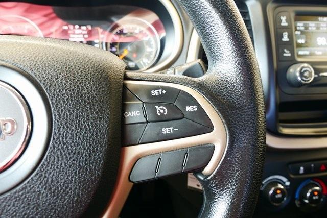 used 2015 Jeep Cherokee car, priced at $5,478