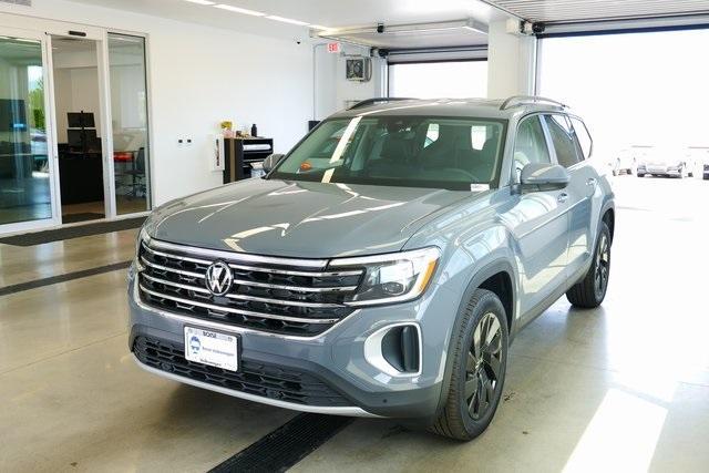new 2025 Volkswagen Atlas car, priced at $47,087