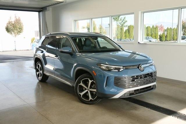 new 2025 Volkswagen Tiguan car, priced at $35,630