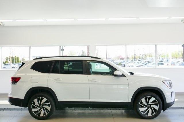 new 2025 Volkswagen Atlas car, priced at $45,204