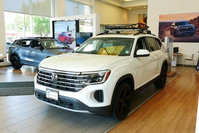 new 2025 Volkswagen Atlas car, priced at $48,779