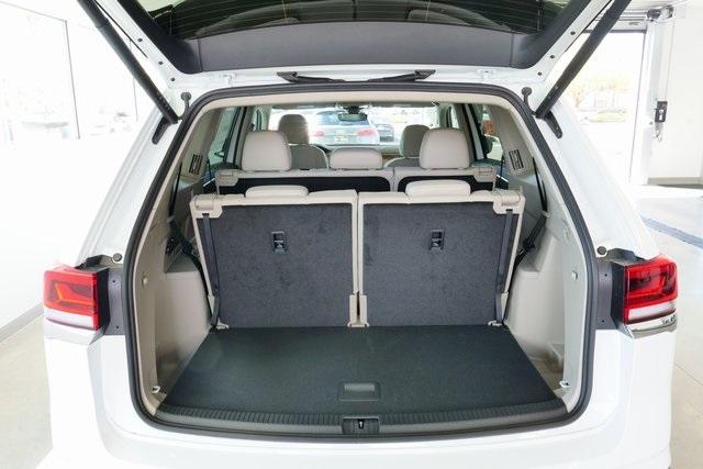 new 2025 Volkswagen Atlas car, priced at $45,204