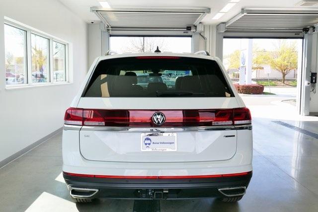 new 2025 Volkswagen Atlas car, priced at $45,204