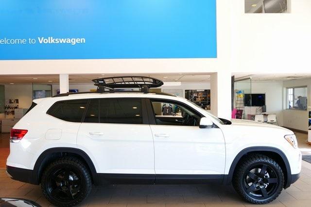 new 2025 Volkswagen Atlas car, priced at $48,779