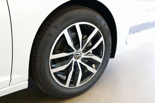 new 2025 Volkswagen Jetta car, priced at $26,372