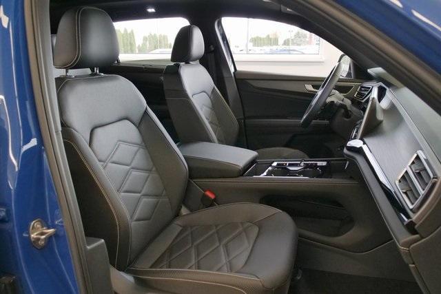 new 2026 Volkswagen Atlas Cross Sport car, priced at $48,703