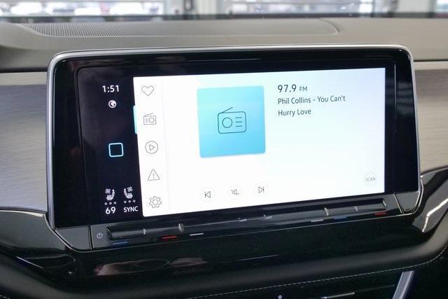 new 2026 Volkswagen Atlas Cross Sport car, priced at $48,703