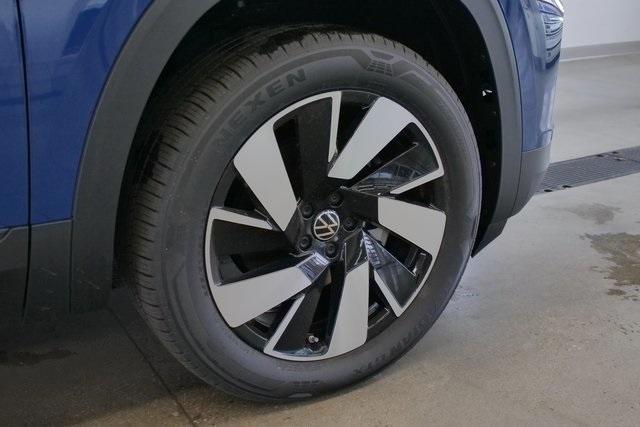 new 2026 Volkswagen Atlas Cross Sport car, priced at $48,703