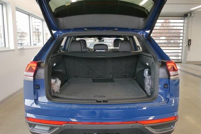 new 2026 Volkswagen Atlas Cross Sport car, priced at $48,703