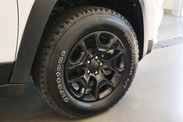 used 2022 Jeep Cherokee car, priced at $24,999