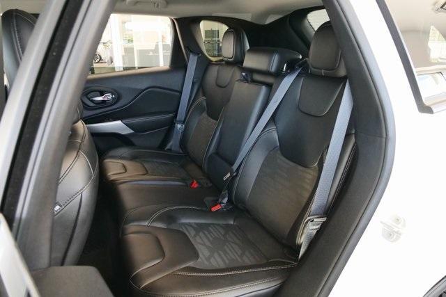 used 2022 Jeep Cherokee car, priced at $24,999