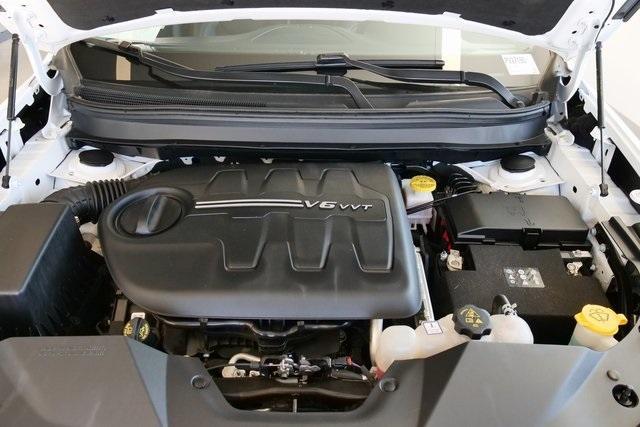 used 2022 Jeep Cherokee car, priced at $24,999