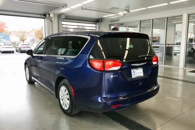 used 2018 Chrysler Pacifica car, priced at $11,978