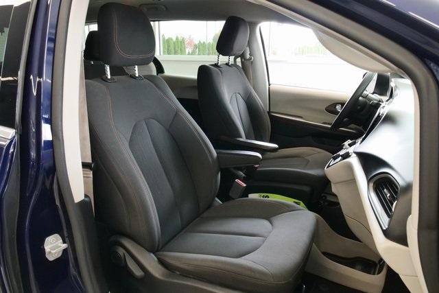 used 2018 Chrysler Pacifica car, priced at $11,978