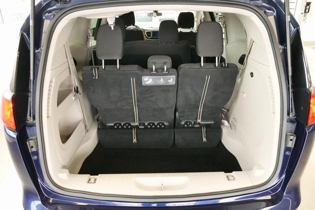 used 2018 Chrysler Pacifica car, priced at $11,978