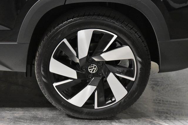 new 2024 Volkswagen Taos car, priced at $34,779