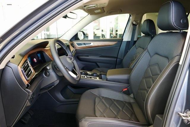 new 2025 Volkswagen Atlas car, priced at $47,187