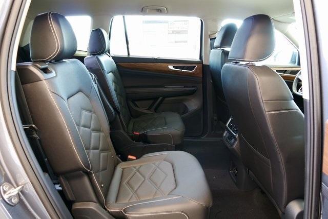 new 2025 Volkswagen Atlas car, priced at $47,187