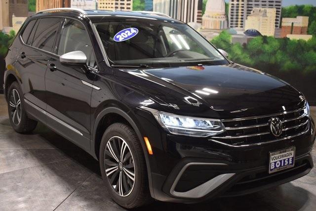 new 2024 Volkswagen Tiguan car, priced at $30,708